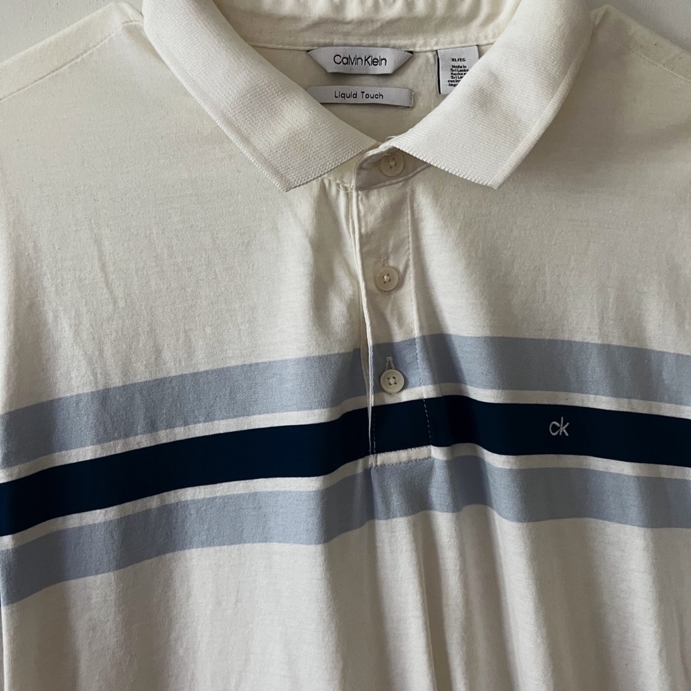 Calvin Klein T Shirt